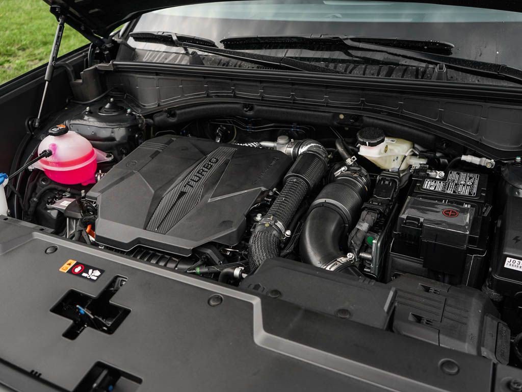 New 2026 Phantom Black Hyundai XRT AWD image 7
