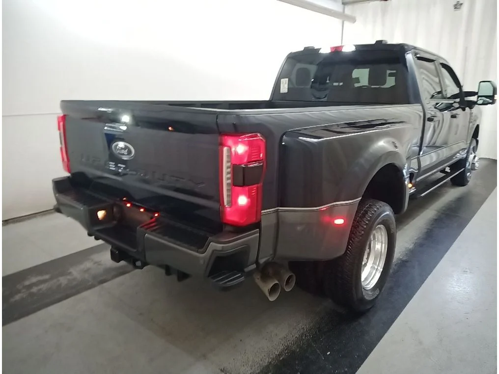 Used 2023 ANTIMATTER BLUE Ford LARIAT image 3