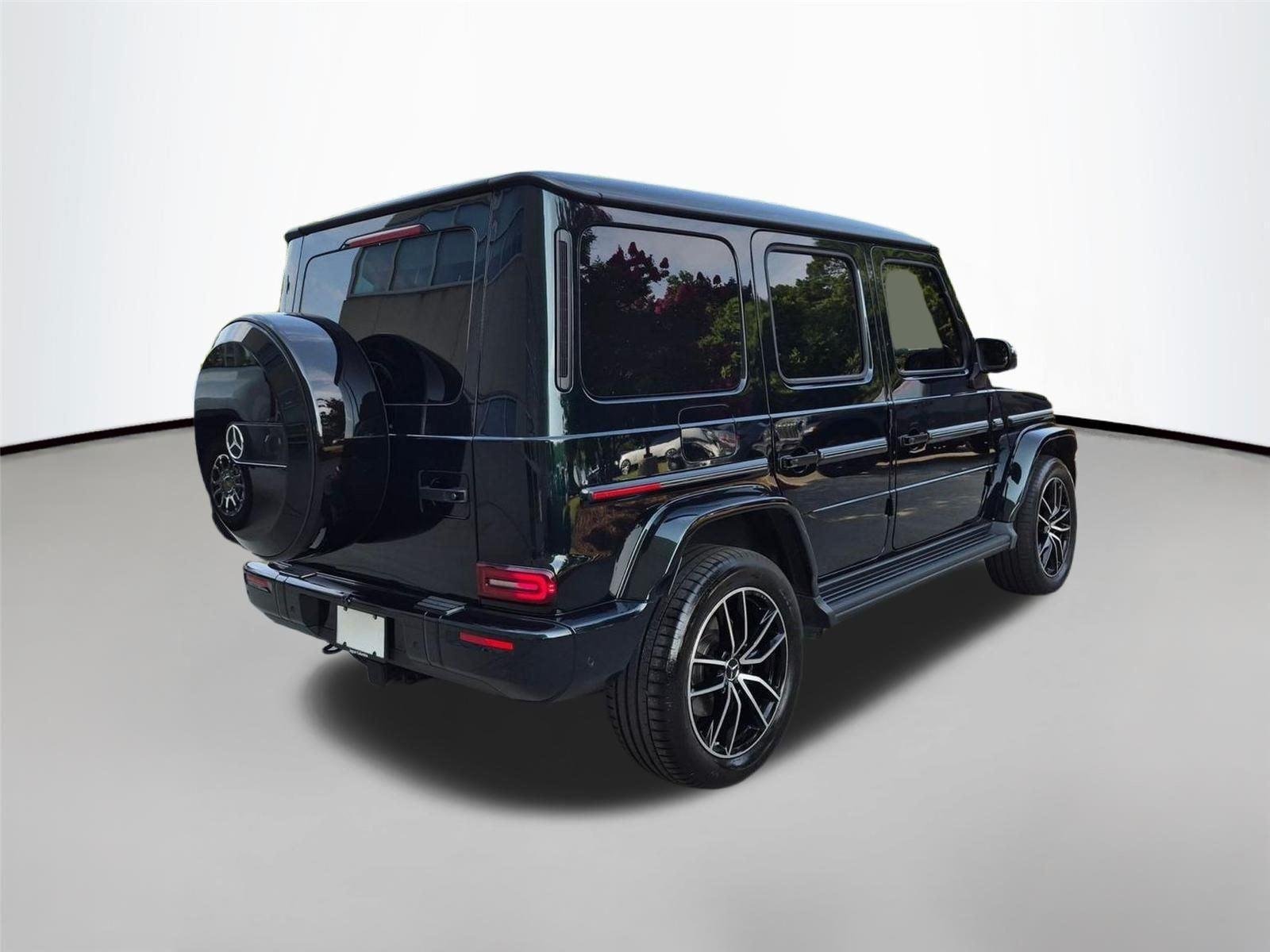 Used 2025  Mercedes-Benz G 550 image 5