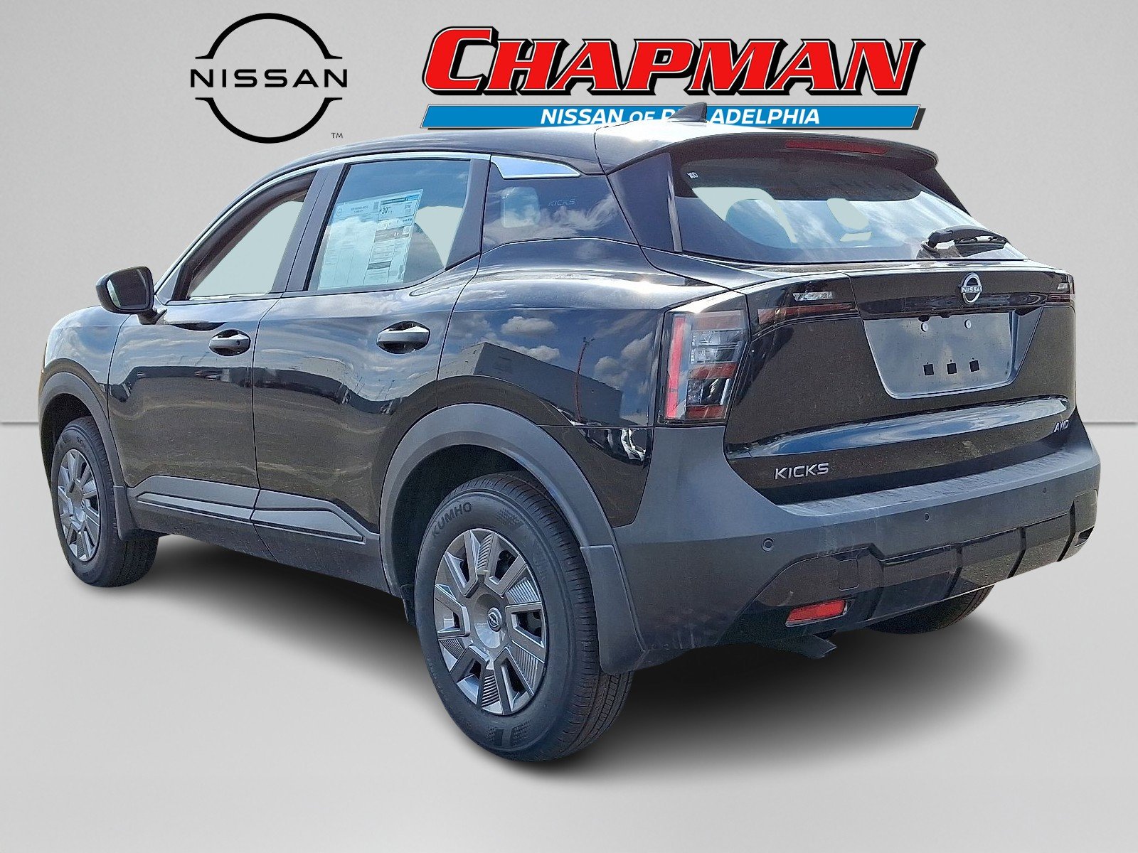 2025 Nissan Kicks S photo 3