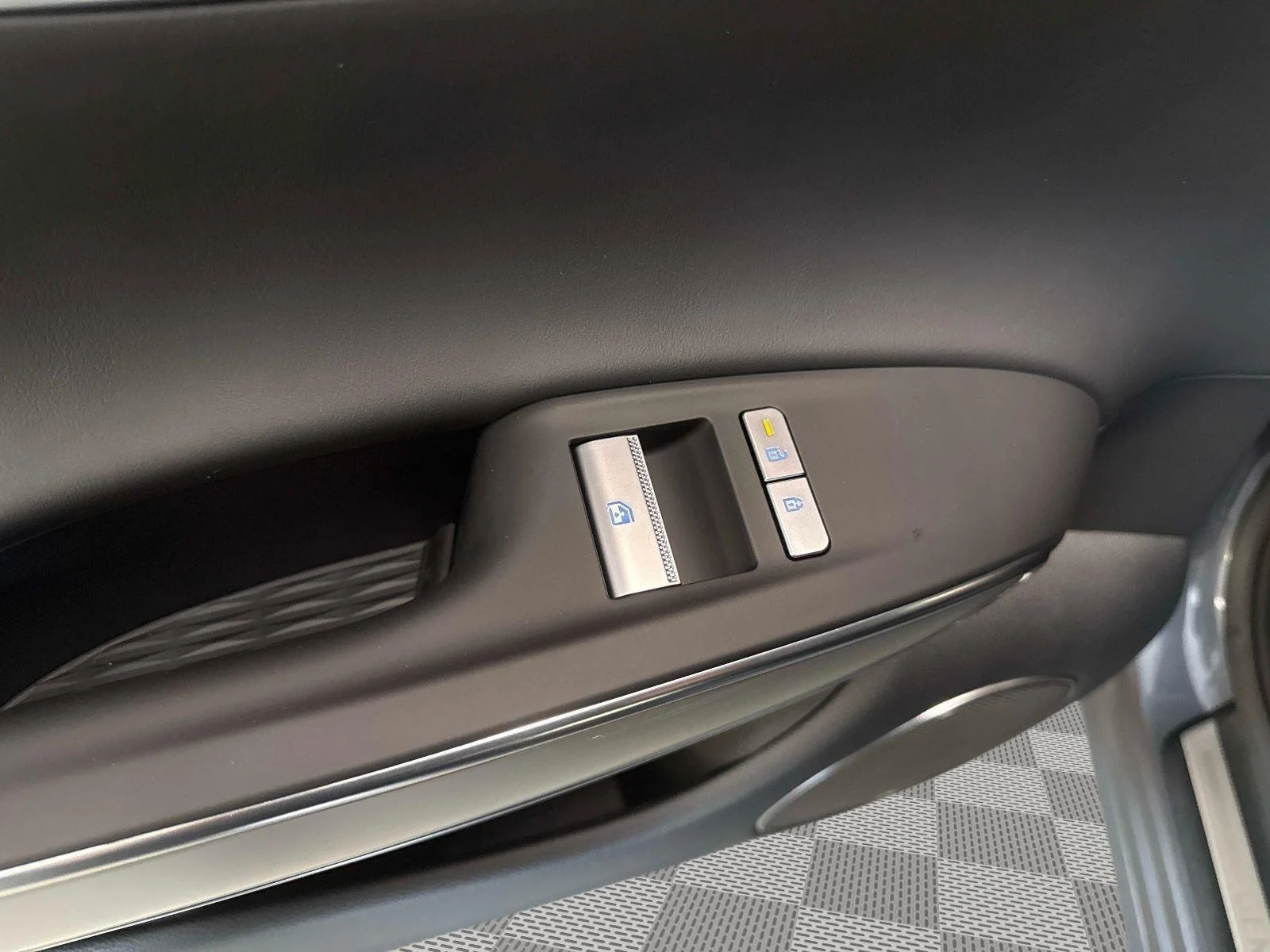 New 2026 Ceres Blue Genesis 2.5T Select image 12