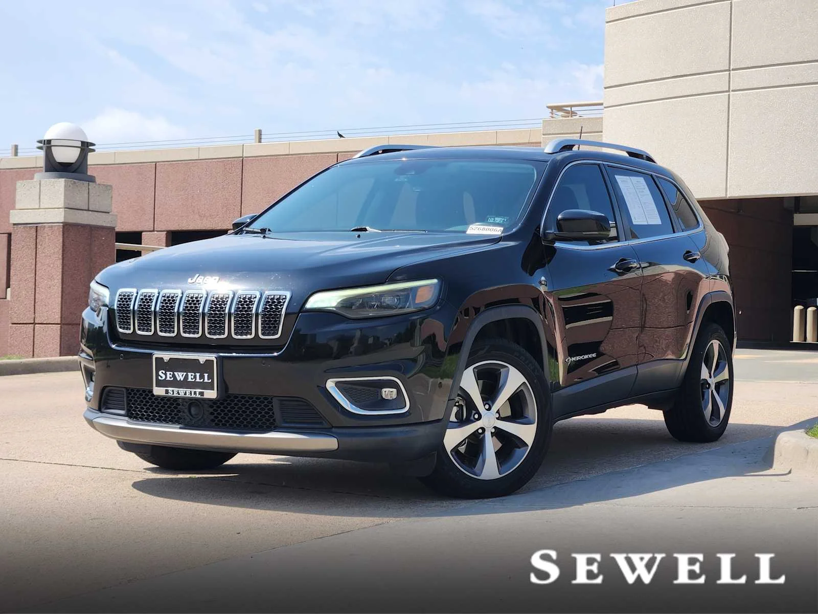 2021 Jeep Cherokee Limited's photo