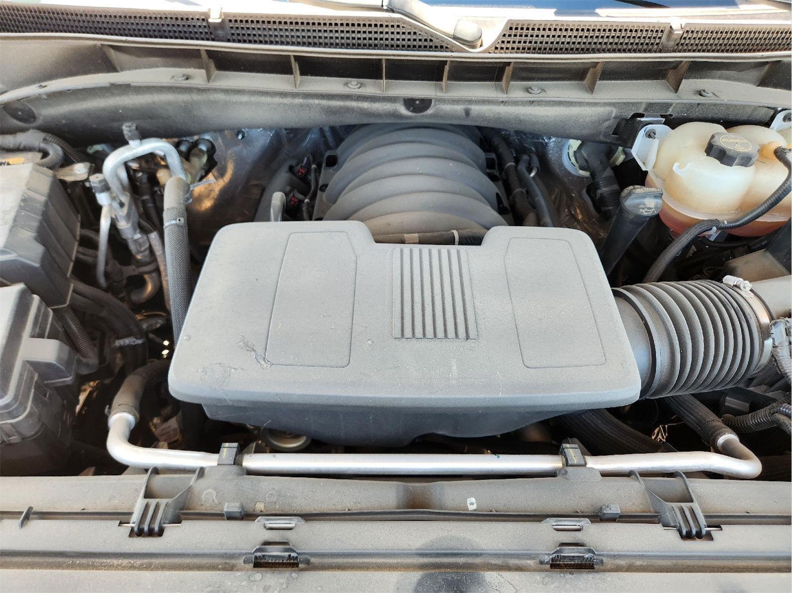 Used 2024 Summit White GMC AT4 image 30