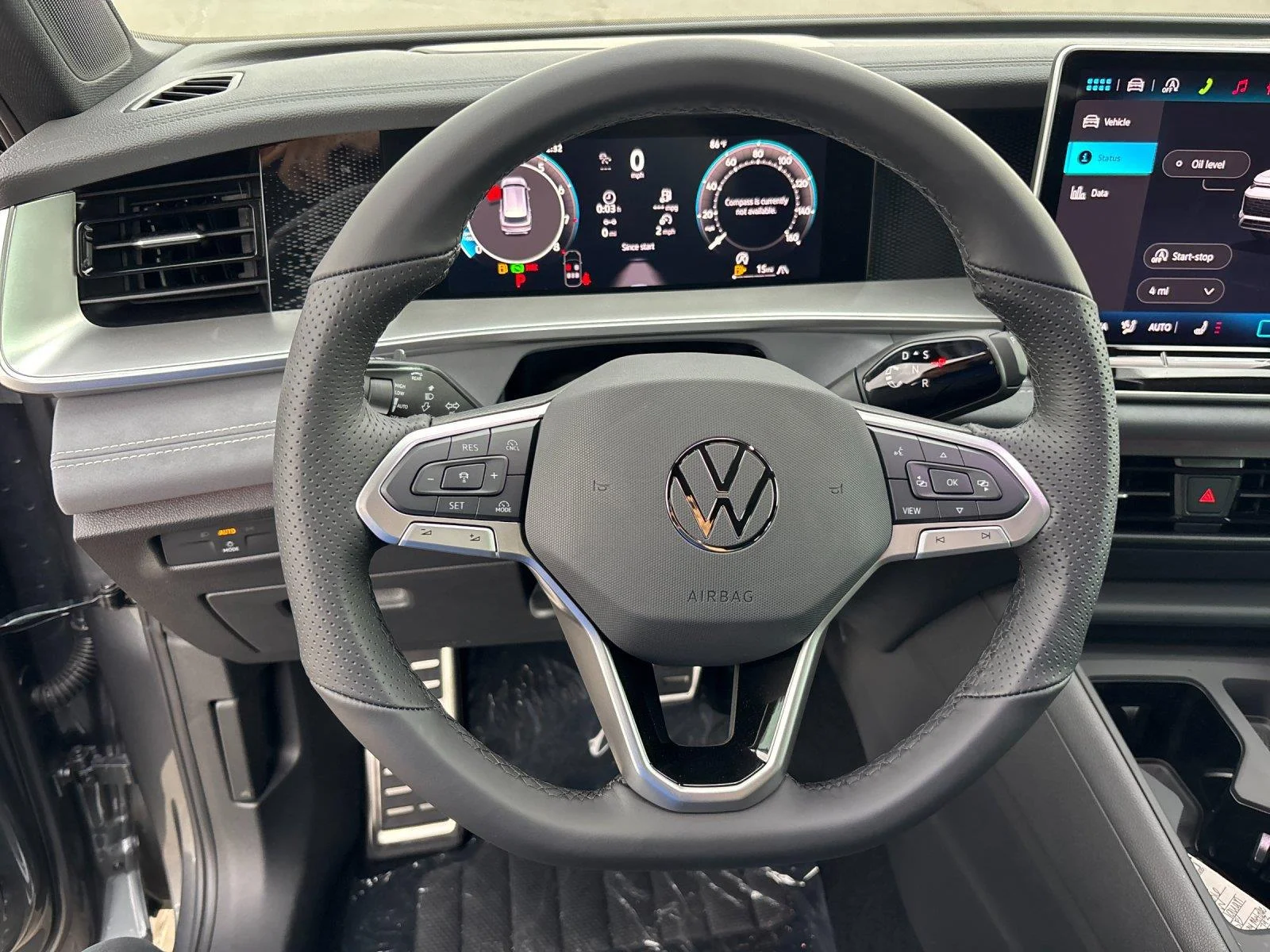 New 2026 platinum gray metallic Volkswagen SE R-Line Black image 18