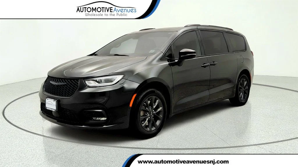 Used 2021 Brilliant Black Crystal Pearlcoat Chrysler Touring L AWD w/ Premium & Safety Sphere Group image 1