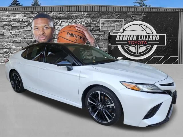2019 Toyota Camry 2.5 Auto XSE's photo