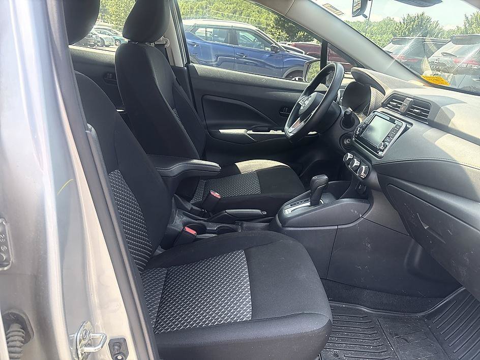 Used 2022 Brilliant Silver Metallic Nissan S image 19
