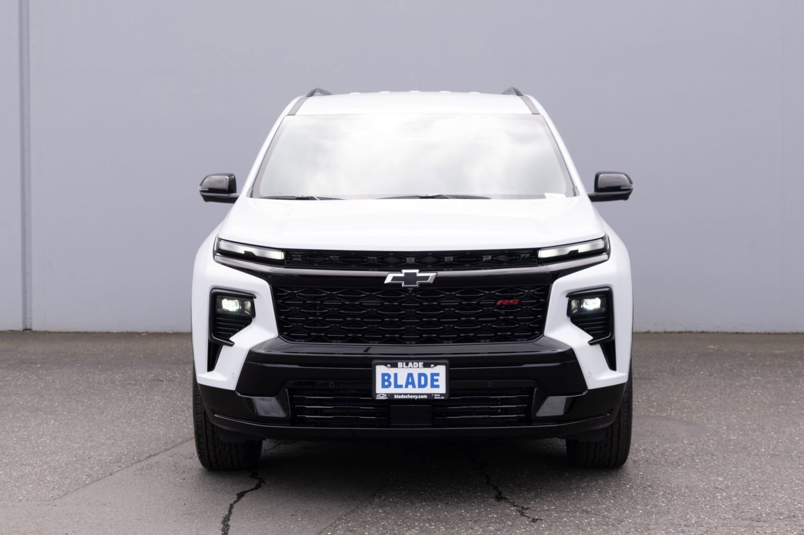 New 2026 Polar White Tricoat Chevrolet RS image 21