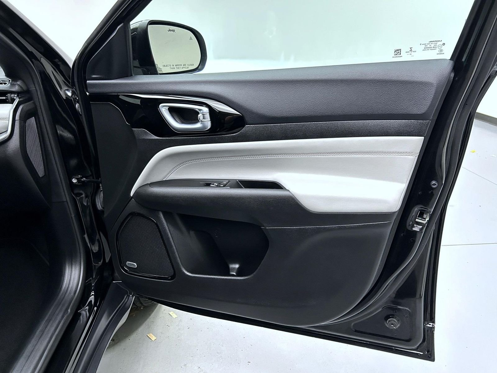 Used 2023 Black Jeep Limited image 16