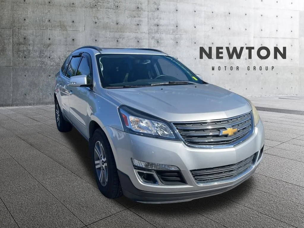 2015 Chevrolet Traverse 2LT AWD's photo