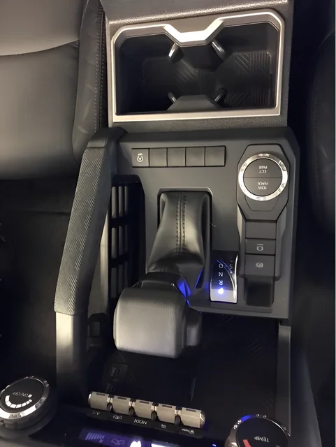 Used 2025 White Toyota SR5 image 19