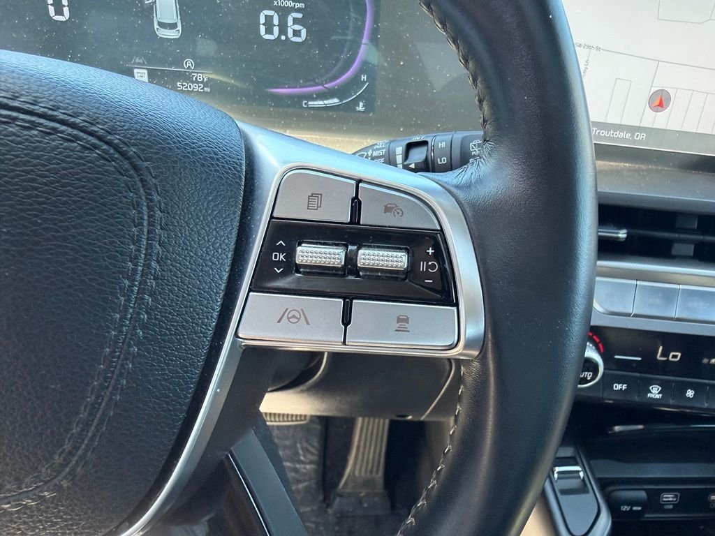 Used 2025 Ebony Black Kia S image 11