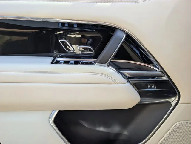 2023 Land Rover Range Rover SE - Photo 20