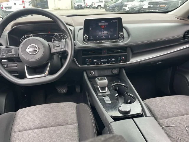 Used 2023 Gray Nissan SV image 17