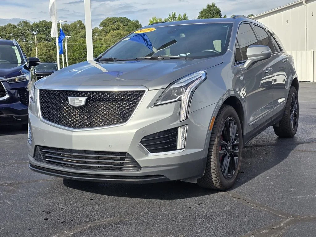Used 2023 Argent Silver Metallic Cadillac Sport image 3