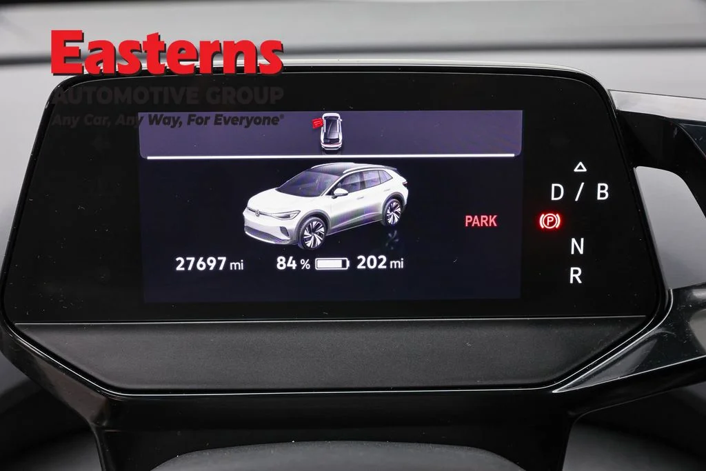 Used 2021 White Volkswagen Pro image 18