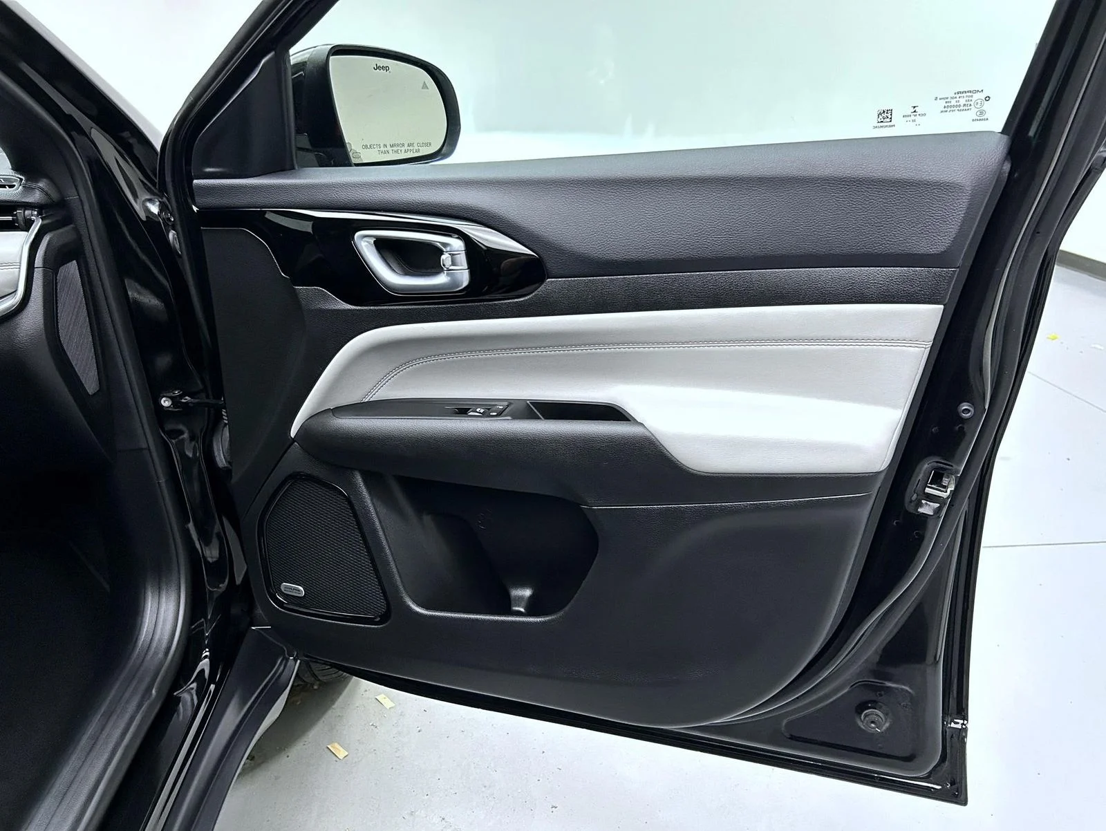 Used 2023 Black Jeep Limited image 16