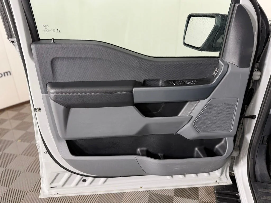 Used 2023 Gray Ford XLT image 13