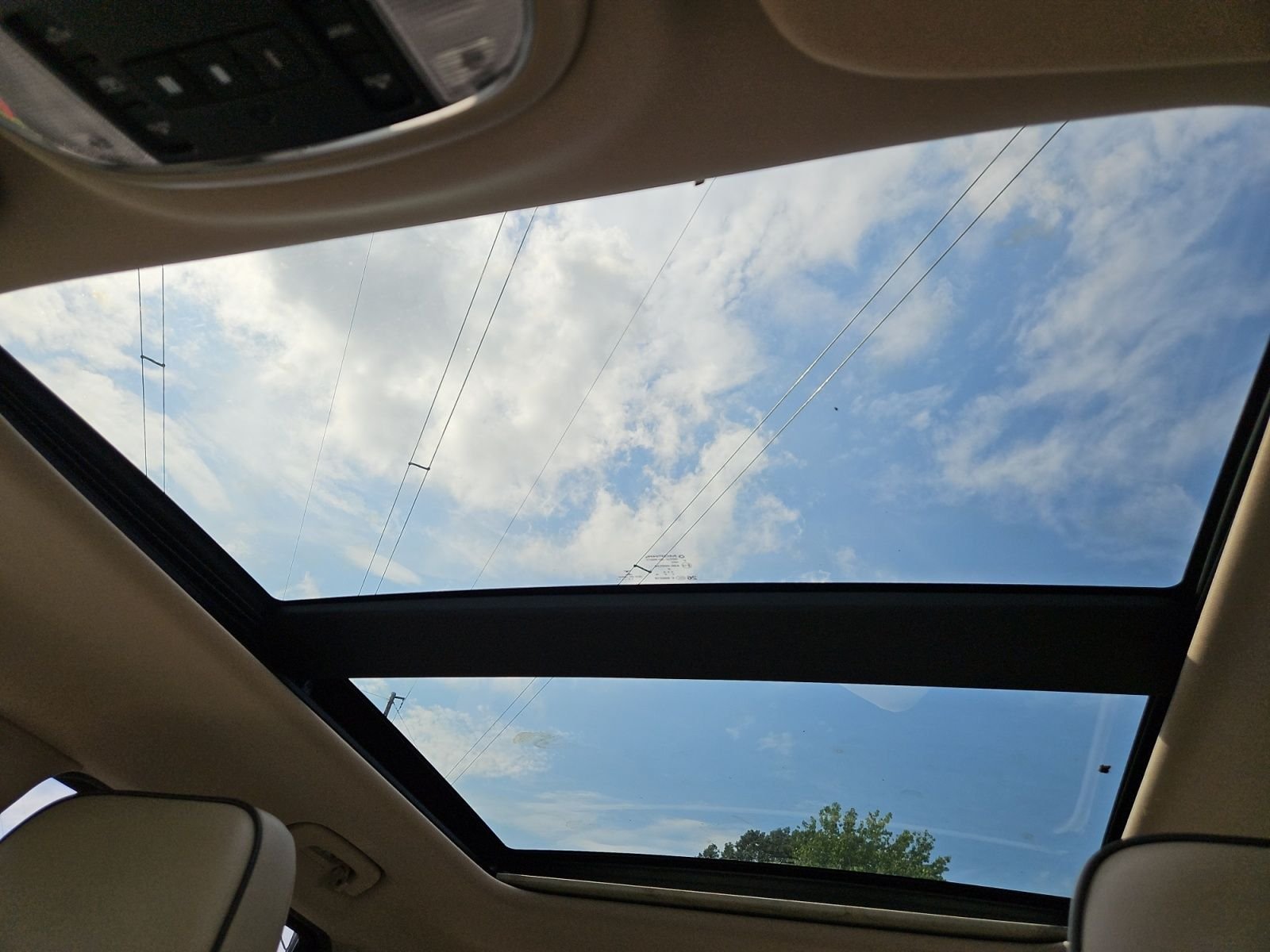 Used 2014 Gold Jeep Overland image 30