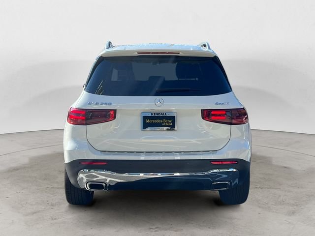 2025 Mercedes-Benz GLB Base - Photo 4