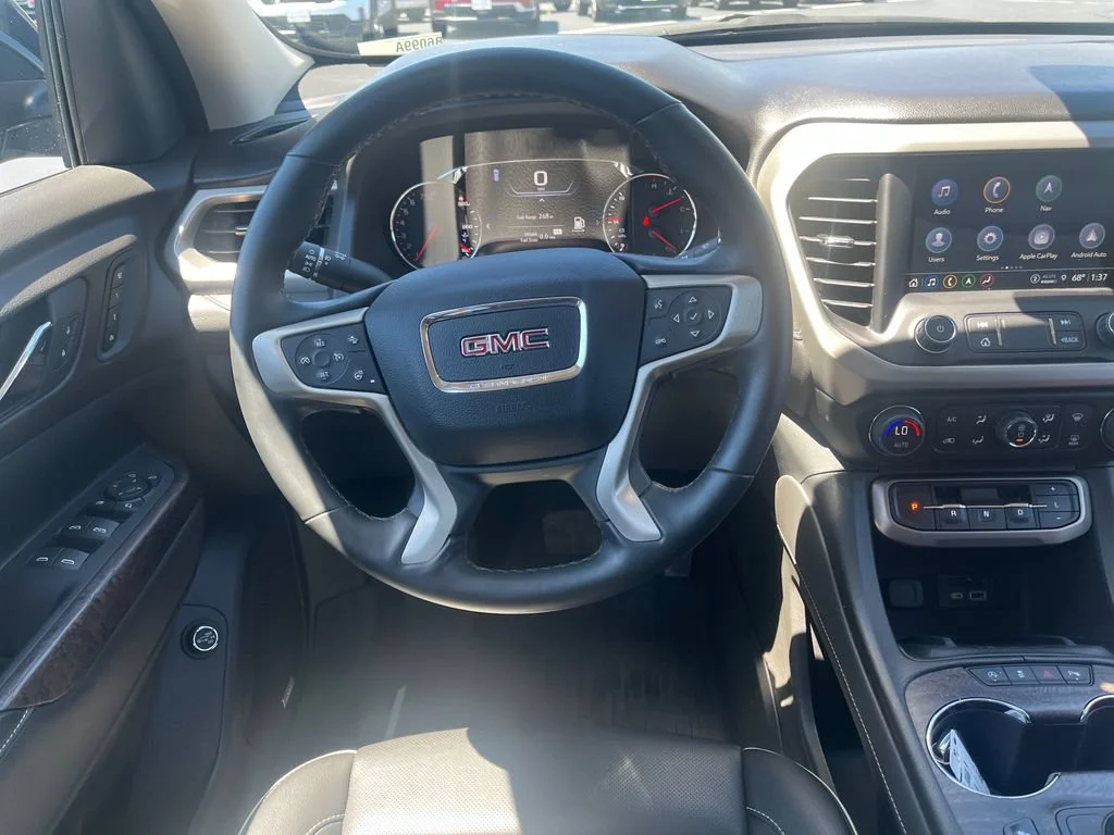 2023 GMC Acadia Denali - Photo 16