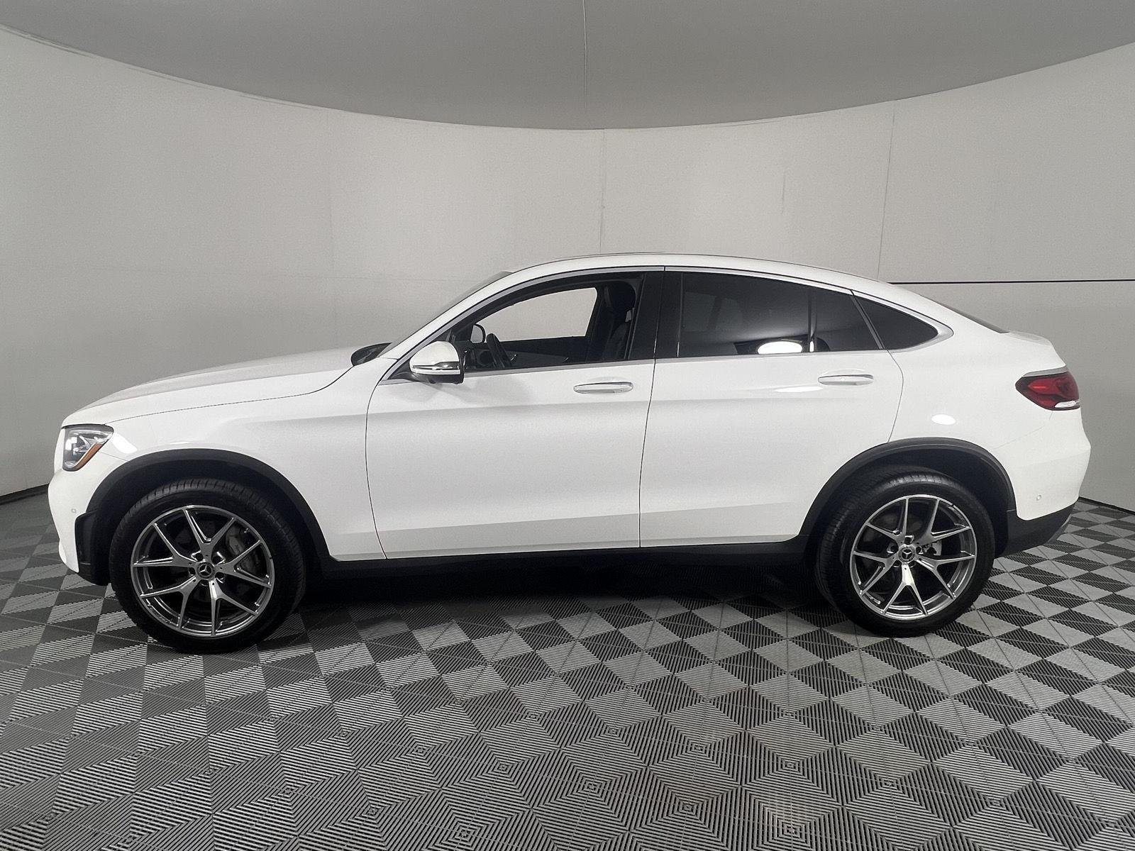 Used 2023 Polar White Mercedes-Benz GLC 300 image 8