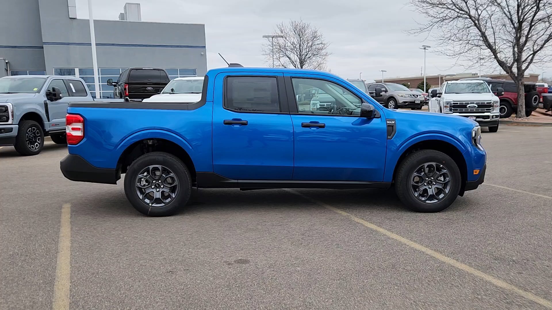 New 2026 Velocity Blue Ford XLT image 10