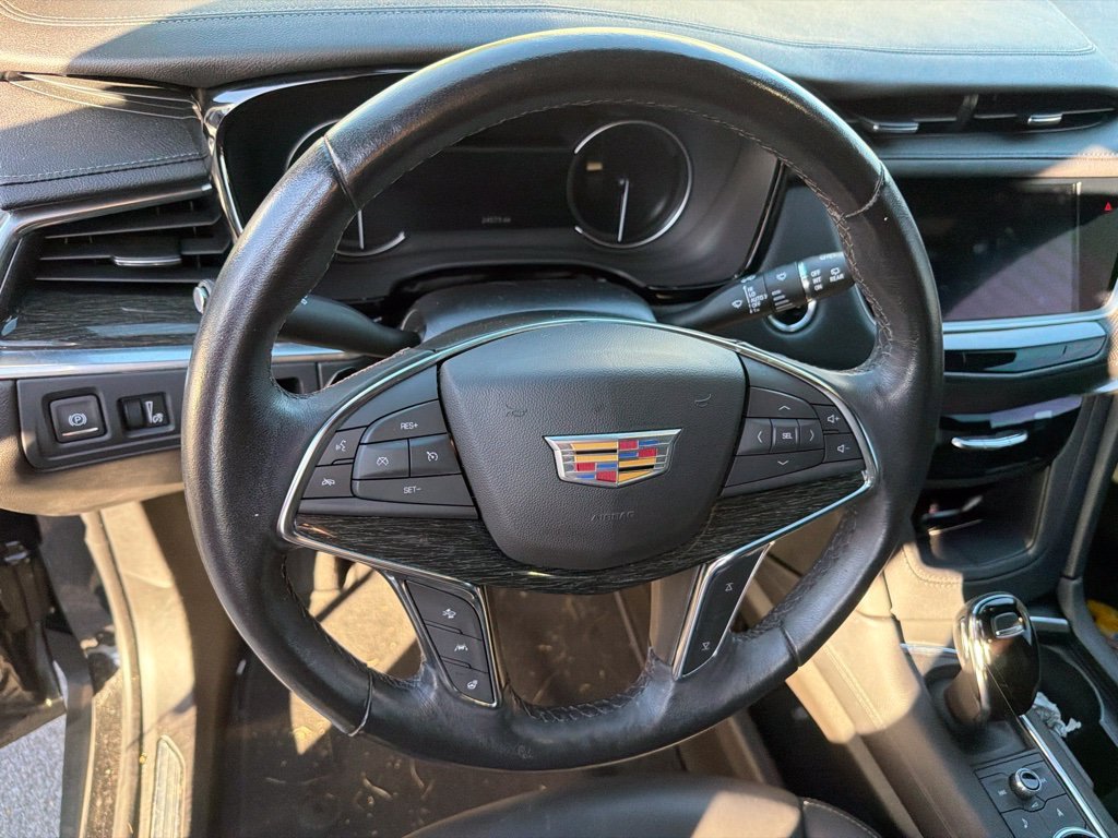 Used 2023 Black Cadillac Premium Luxury image 11