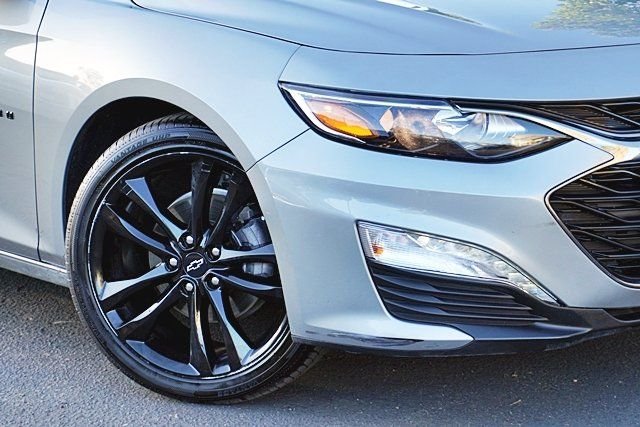 Used 2023 Gray Chevrolet LT image 3