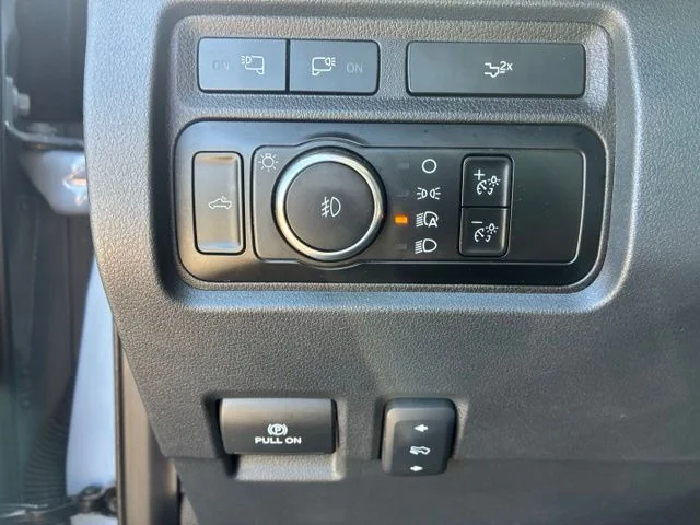 Used 2024 Glacier Gray Metallic Ford Lariat image 38