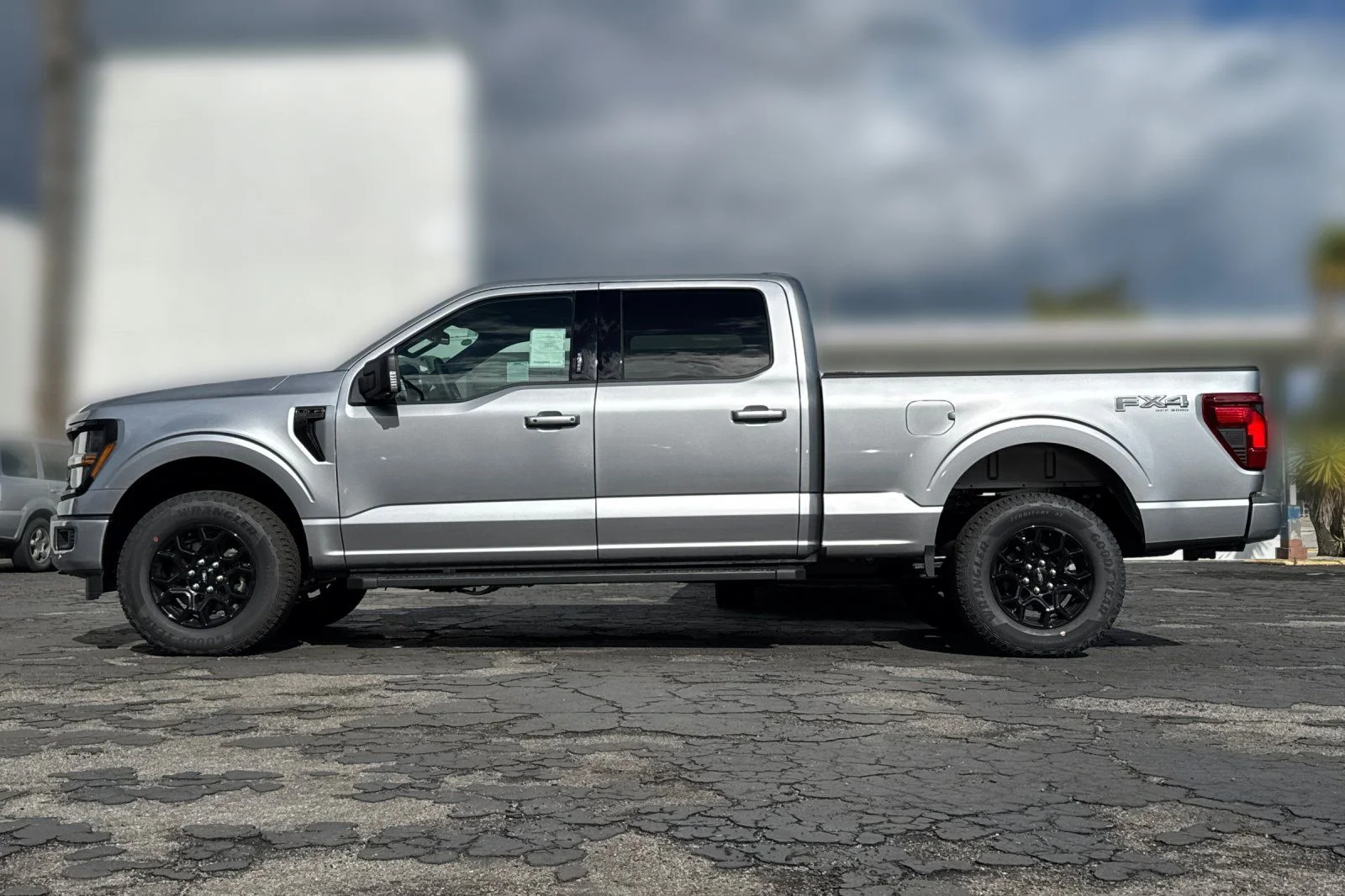 New 2026 Iconic Silver Metallic Ford XLT image 9