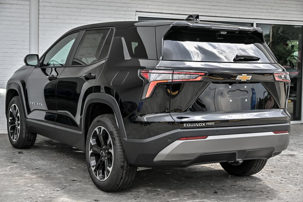 New 2027 Mosaic Black Metallic Chevrolet LT image 5