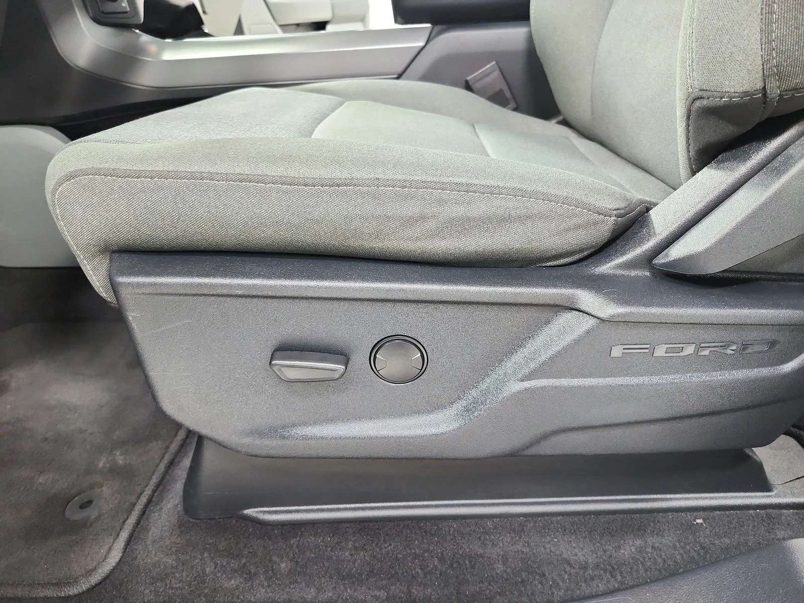 Used 2024 White Ford XLT image 20