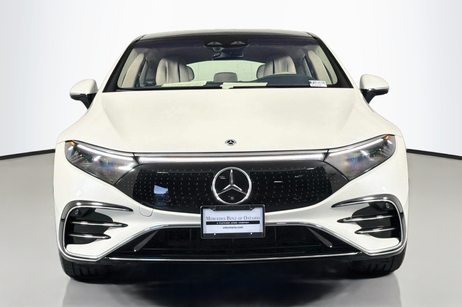 Certified Used 2023 MANUFAKTUR Diamond White Mercedes-Benz EQS 580 image 3