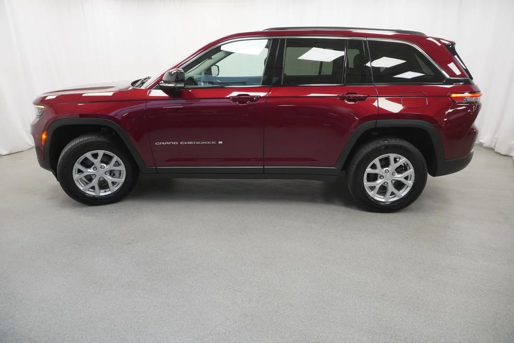 Used 2024 Red Jeep Limited image 15