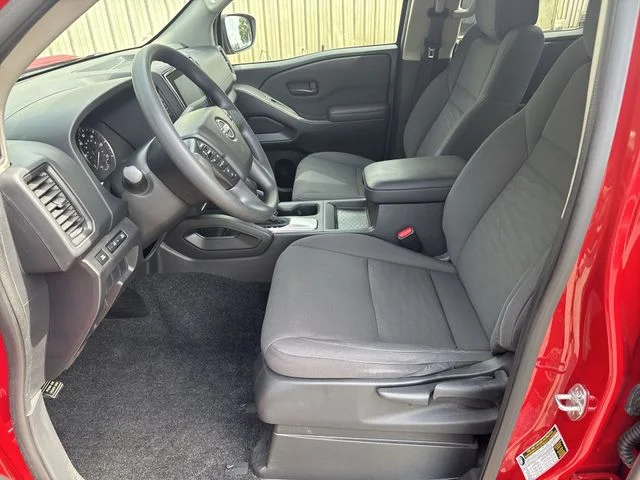 Used 2022 Red Nissan S image 14