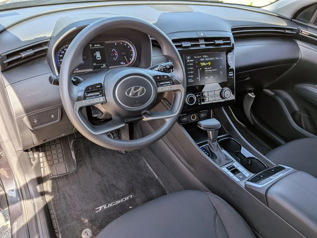Used 2022 Gray Hyundai SEL image 10