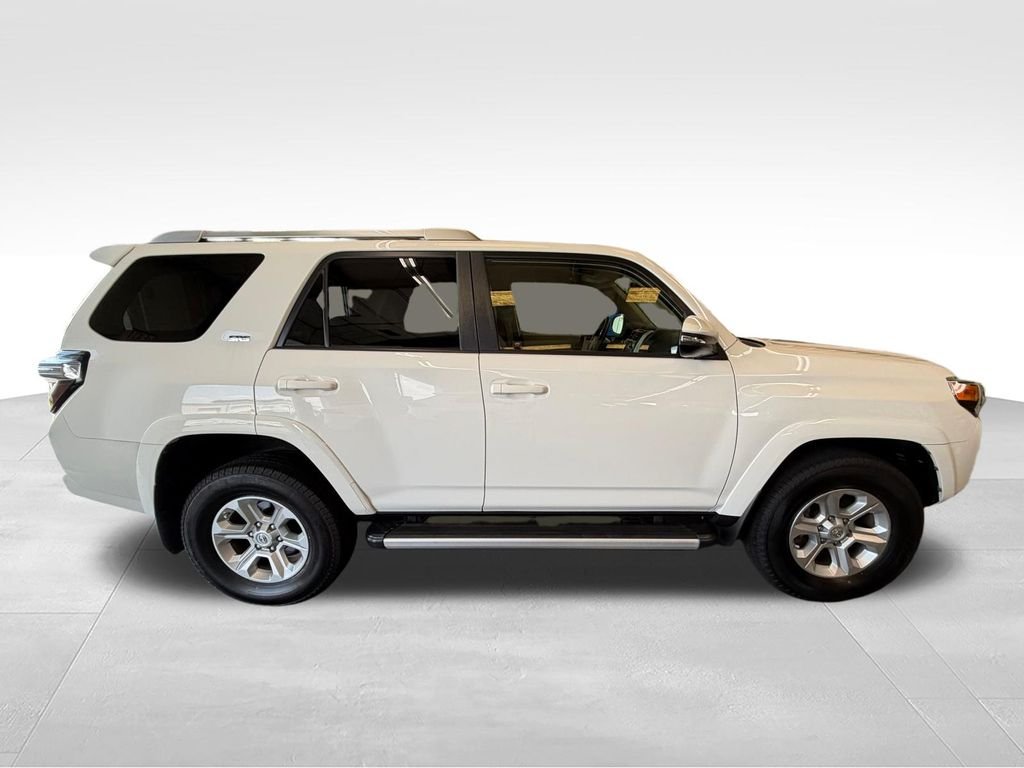 Used 2018 White Toyota SR5 Premium image 6