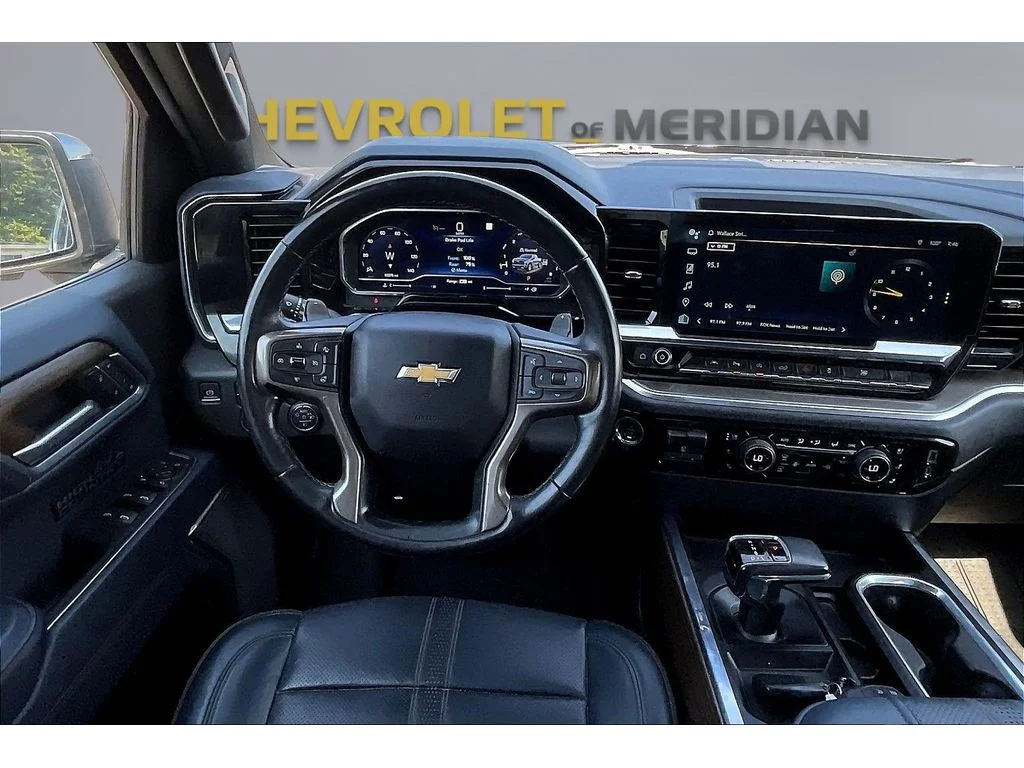 Used 2022 Northsky Blue Metallic Chevrolet High Country image 5