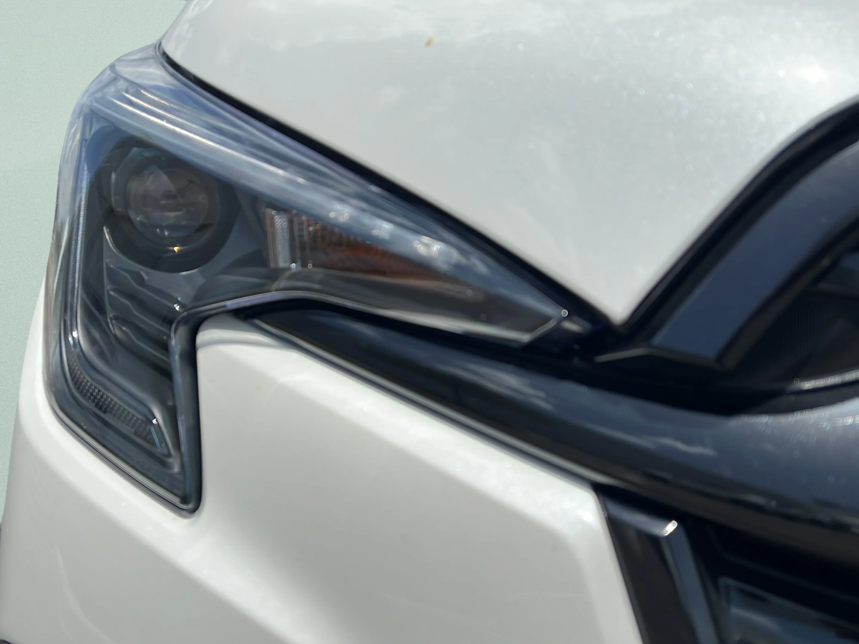 Used 2026 Crystal White Pearl Subaru Premium image 9