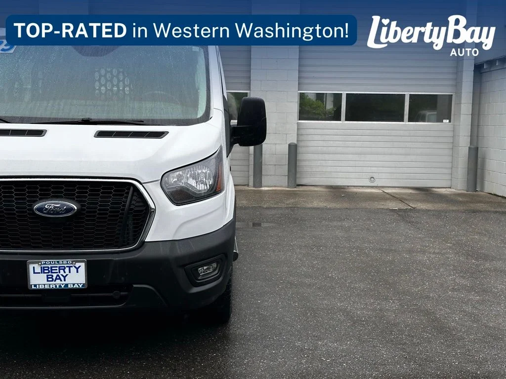 Used 2025 White Ford Base image 18