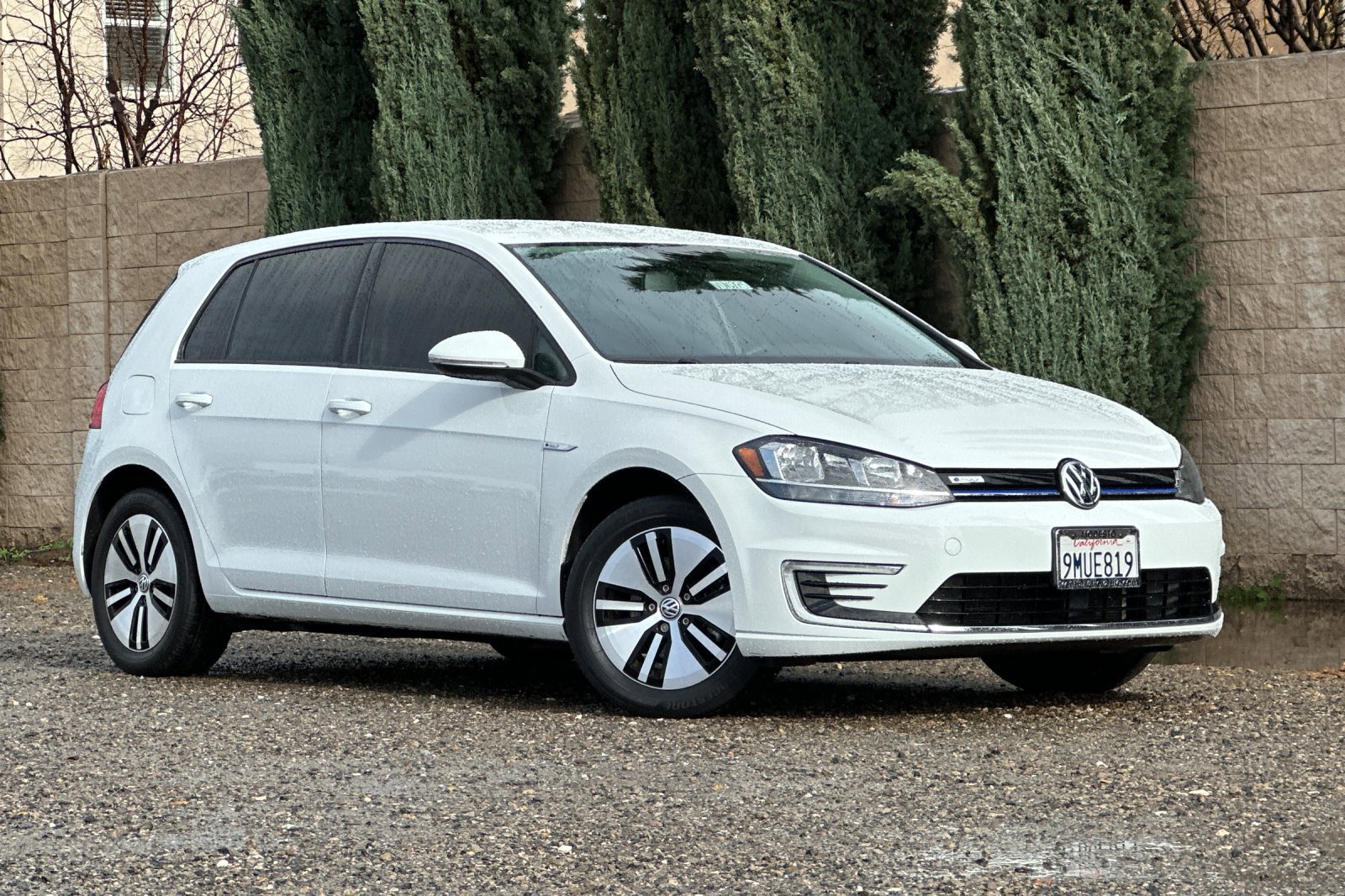 Certified 2019 Volkswagen e-Golf e-Golf SE with VIN WVWKR7AU6KW914293 for sale in Modesto, CA