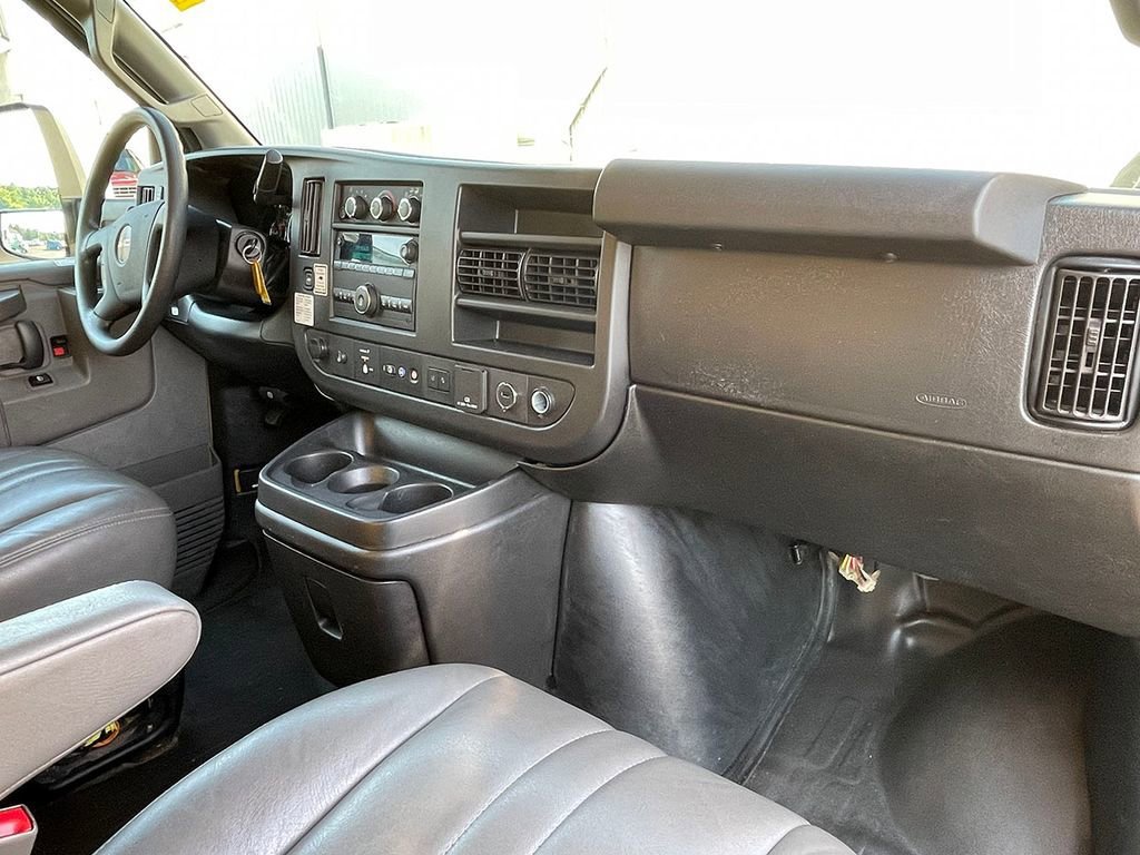Used 2021 All normally body colored non-sheet metal parts will be flat Black. GMC CUTWAY image 18