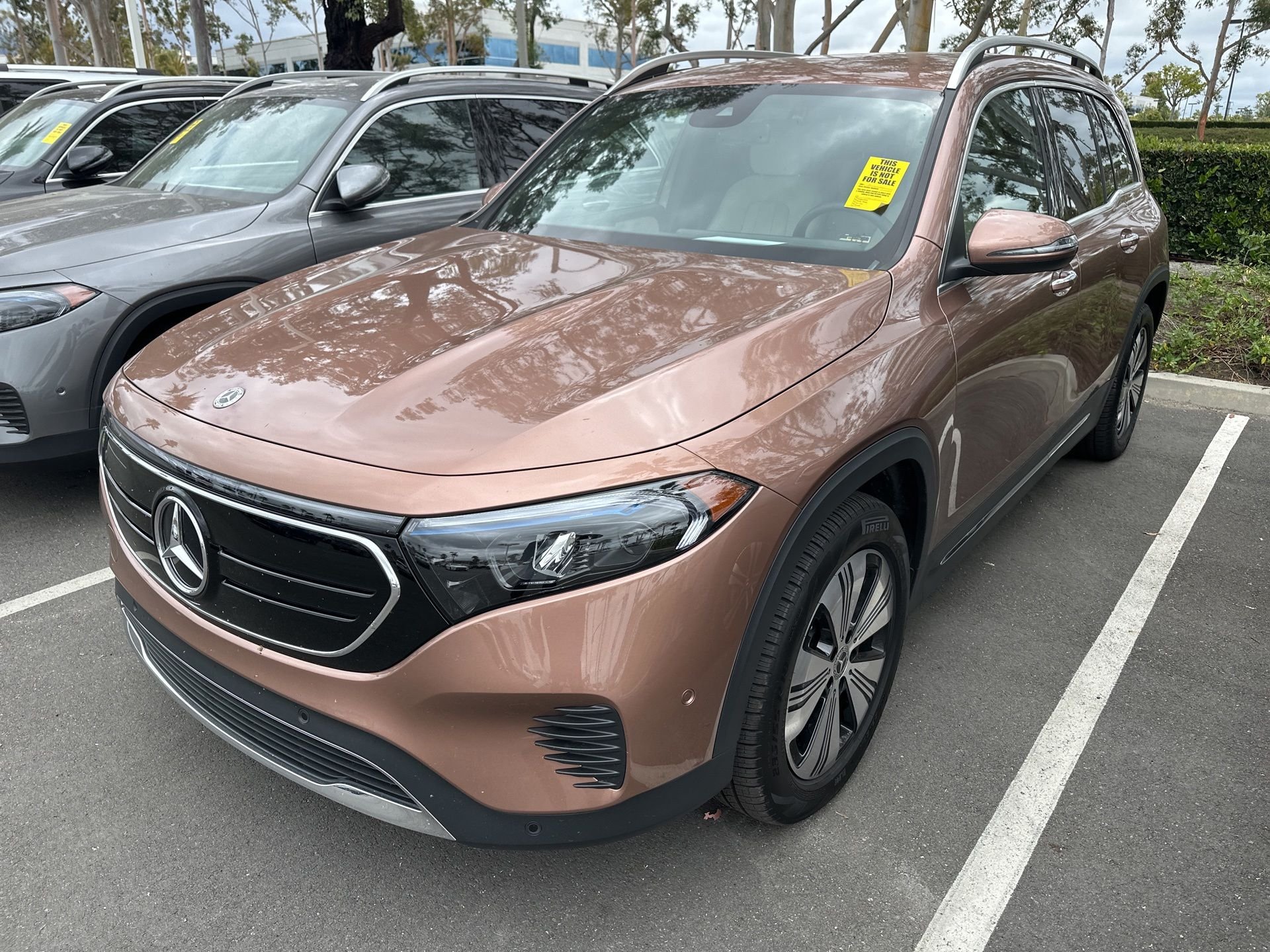 2023 Mercedes-Benz EQB EQB 300's photo