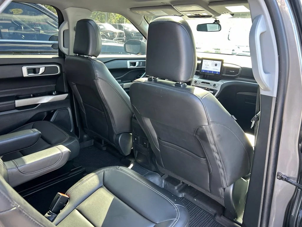 Certified Used 2024 Gray Metallic Ford XLT image 47