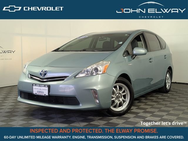 2013 Toyota Prius v Five