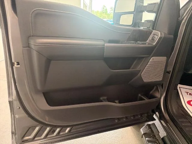 New 2027 Carbonized Gray Metallic Ford F-250® Lariat® image 28
