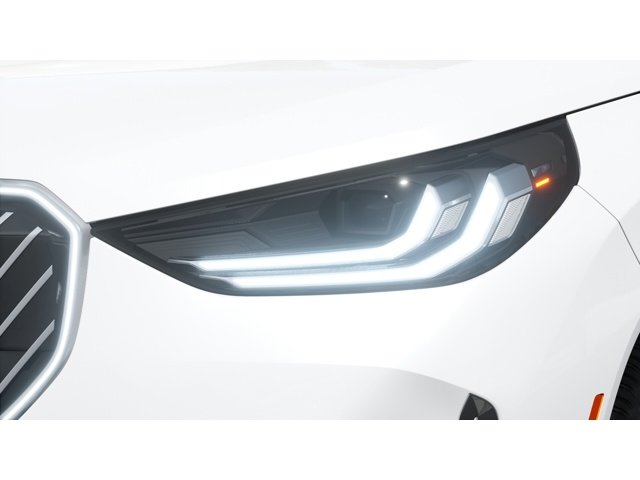 New 2026 Mineral White Metallic BMW 30 xDrive image 6