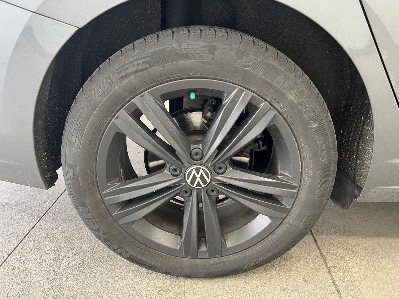 2023 Volkswagen Jetta SE - Photo 9