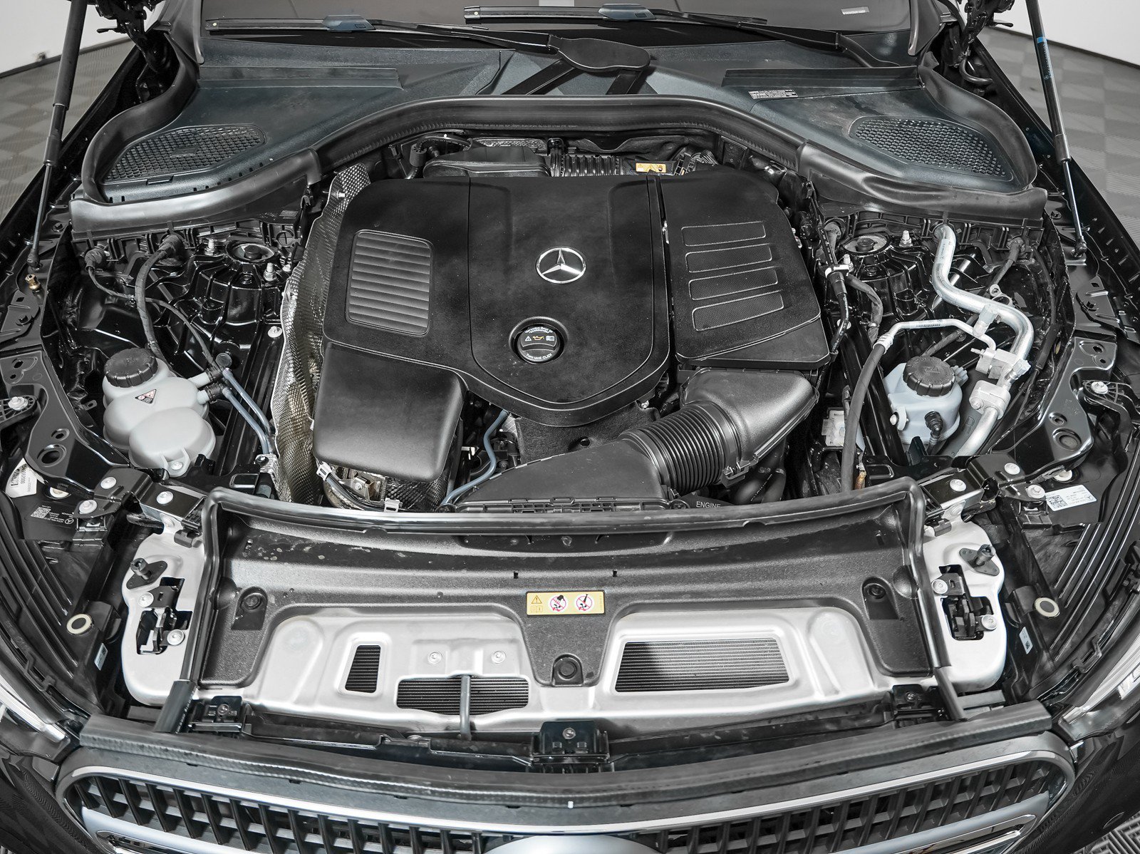 Certified Used 2024 Black Mercedes-Benz GLC 300 image 3